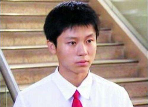 娱乐圈男人吃瓜,揭秘明星背后的故事与真相 第3张 娱乐圈男人吃瓜,揭秘明星背后的故事与真相 第3张